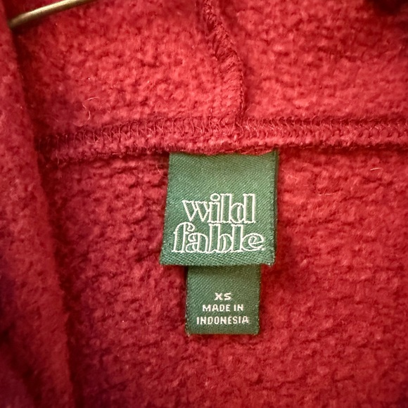 Wild Fable Burgundy Cropped Sweatshirt - Picture 2 of 2